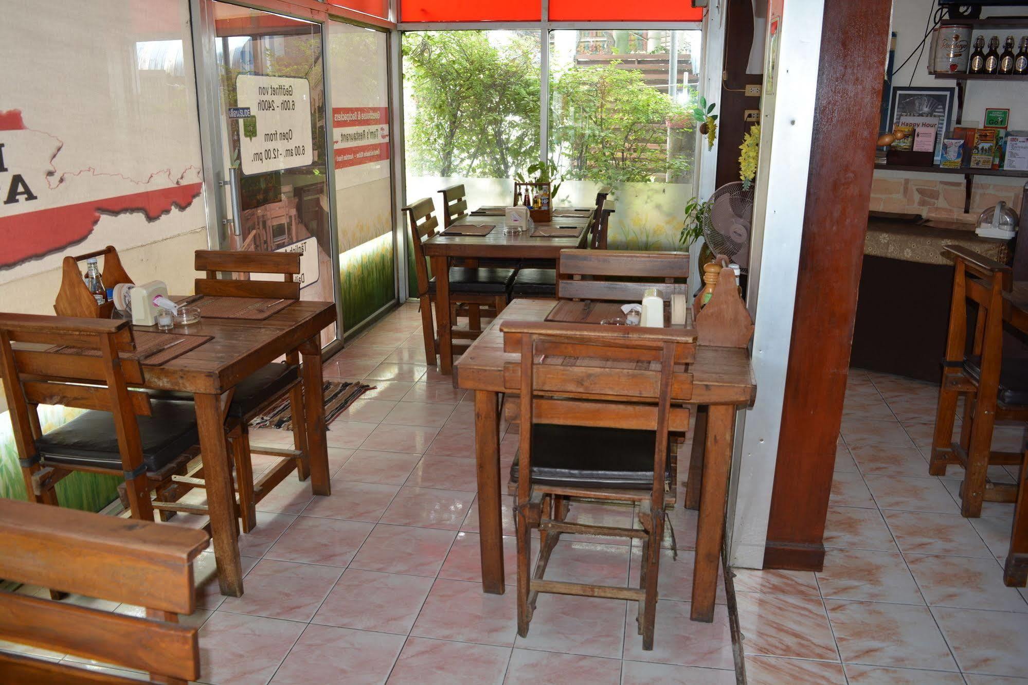 Little Austria Tams Guesthouse Plage de Chaweng Extérieur photo